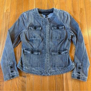 White House Black Market Gray Denim Stylist Jacket Womens Size 6 Button Pockets